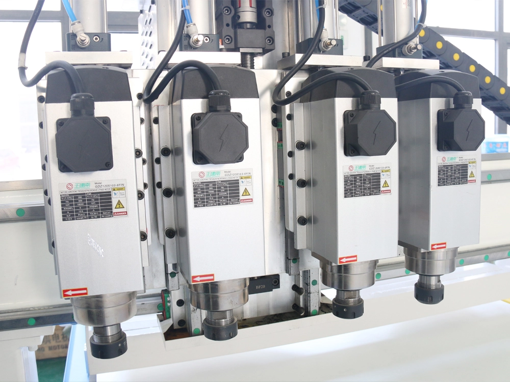 Four-spindle switching for CNC wood router Four-spindle switching for CNC wood router