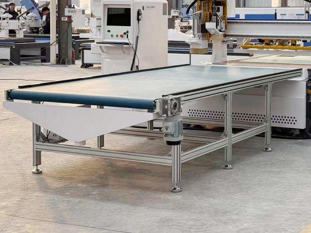 Automatic unloading platform of CNC wood router Automatic unloading platform of CNC wood router