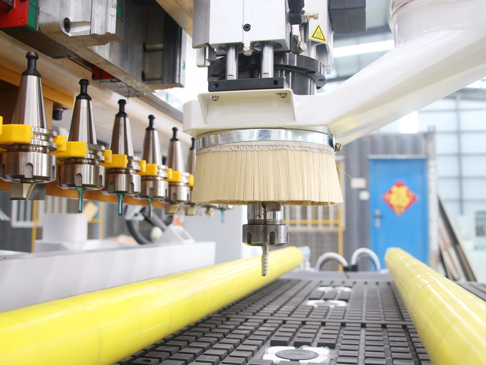 Automatic tool change spindle for 7x10ft ATC CNC router with automatic loading and unloading Automatic tool change spindle for 7x10ft ATC CNC router with automatic loading and unloading