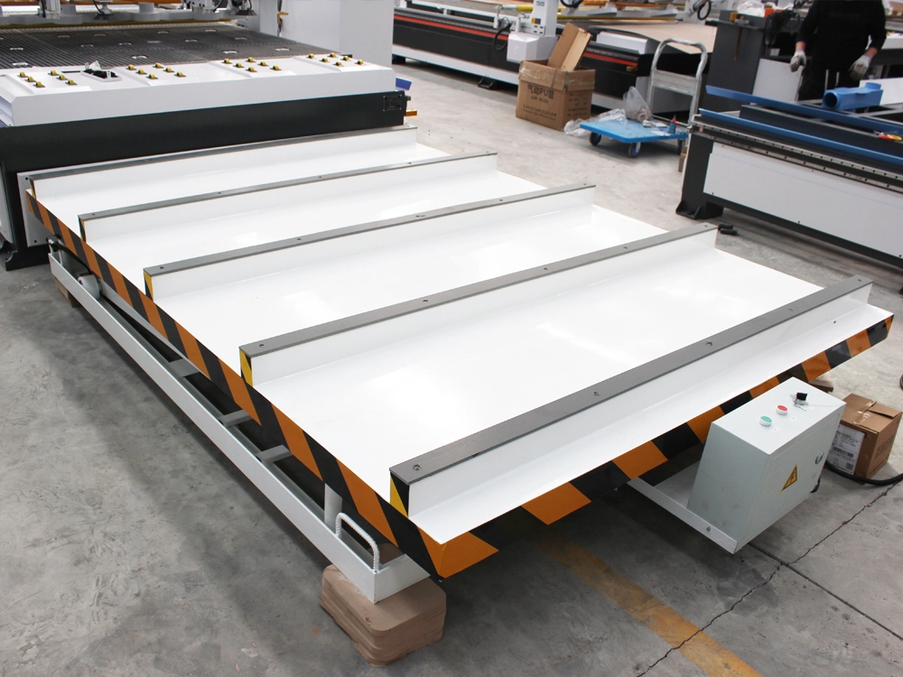 Automatic loading platform for 7x10ft ATC CNC router with automatic loading and unloading Automatic loading platform for 7x10ft ATC CNC router with automatic loading and unloading