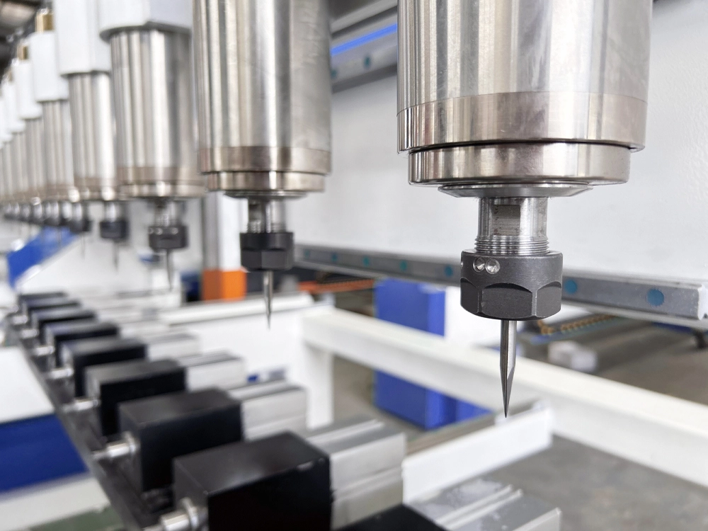 Water-cooled engraving spindle of 3D wood sculpting machine Water-cooled engraving spindle of 3D wood sculpting machine