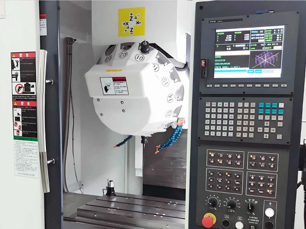 Syntec control system of multifunctional drilling and milling metal processing centers Syntec control system of multifunctional drilling and milling metal processing centers