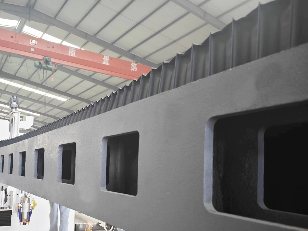 Beam for five-axis CNC stone bridge saw Beam for five-axis CNC stone bridge saw