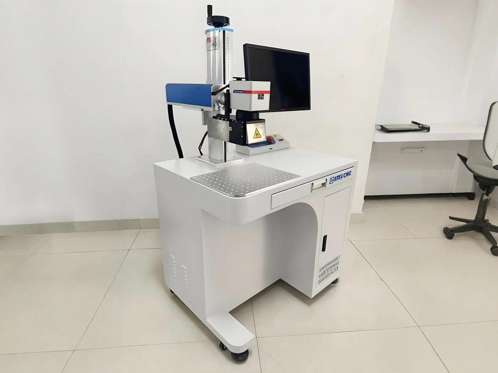 The UV laser marking machine with conveyor belt removed The UV laser marking machine with conveyor belt removed