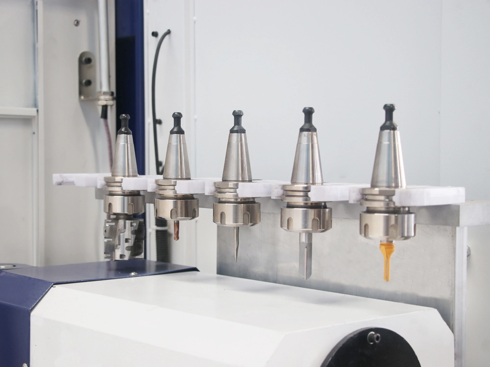 6-capacity linear tool magazine