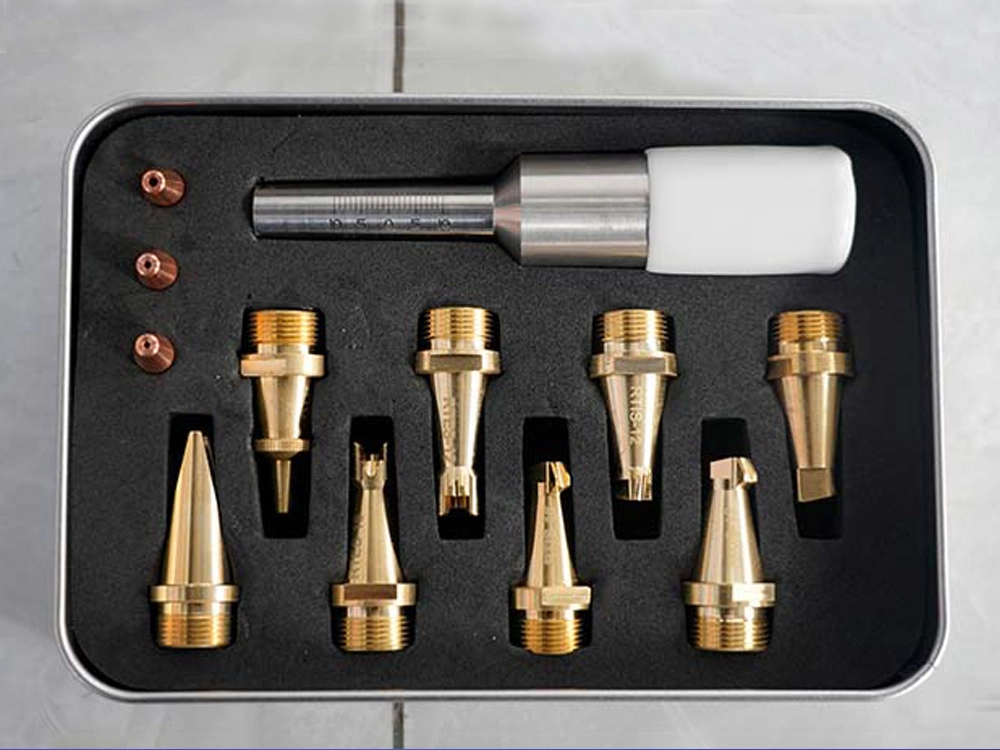 Nozzle and scale connector