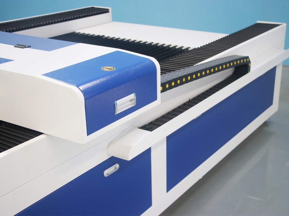 Dust protection cover and cable chain Dust protection cover and cable chain