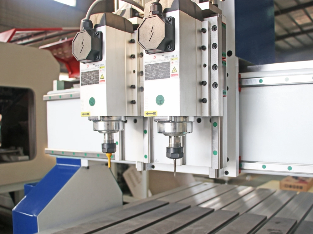 Two air-cooled spindles for dual-process mini CNC router Two air-cooled spindles for dual-process mini CNC router