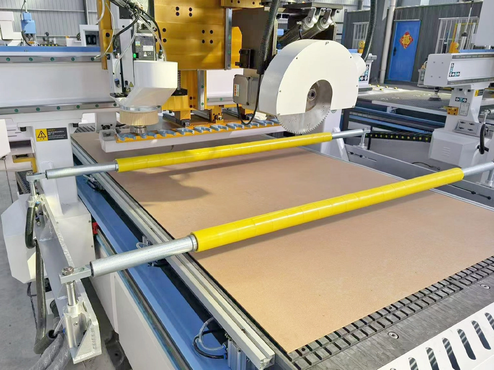 Independently controlled dual-lever pneumatic rollers