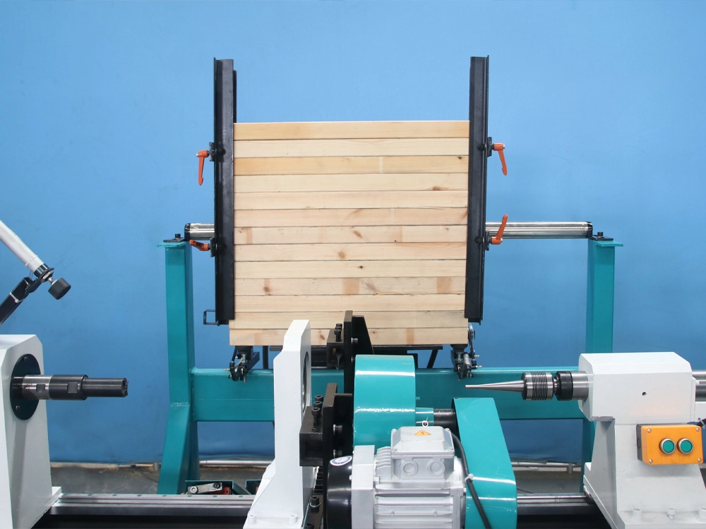 Silos for storing wood Silos for storing wood