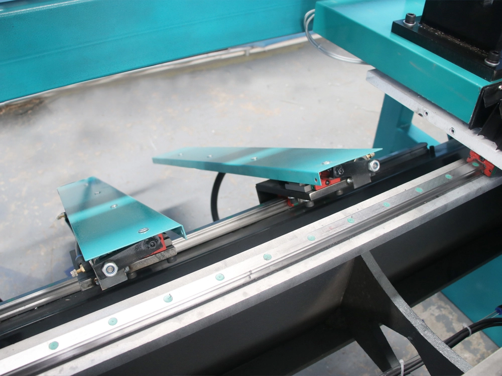 Automatic unloading device Automatic unloading device