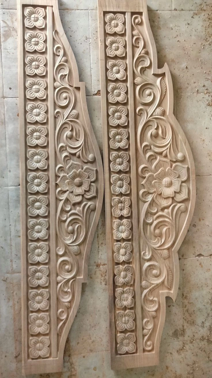 The Mexican customer purchased CNC wood routers to carve door panels