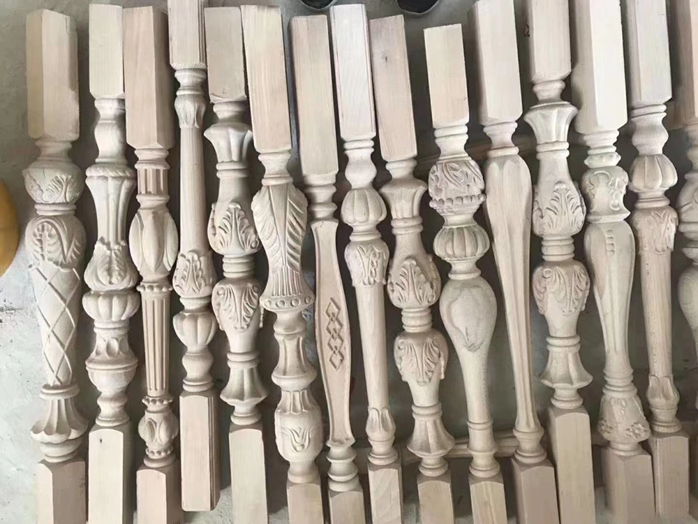 The British customer used a four-axis CNC wood lathe to process stair newels