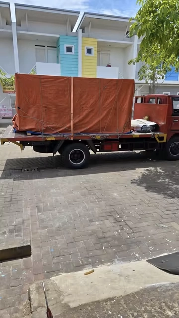 The ATC CNC lathe purchased by the American customer has arrived