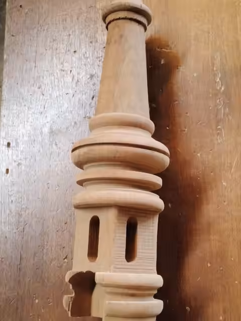 The UAE customer used 8-in-1 CNC wood lathe to process wooden towers