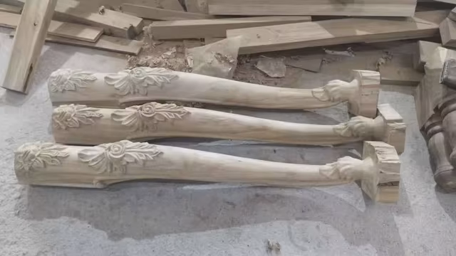 The UAE customer used 8-in-1 CNC wood lathe to process chair legs