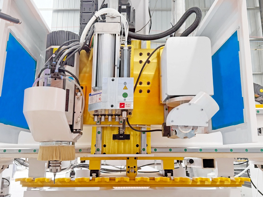 ATC spindle, 5+4 pneumatic drilling bank, and Lamello grooving saw blade ATC spindle, 5+4 pneumatic drilling bank, and Lamello grooving saw blade