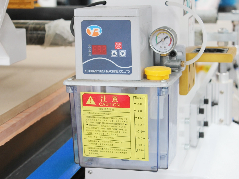 Automatic lubrication oil pot Automatic lubrication oil pot