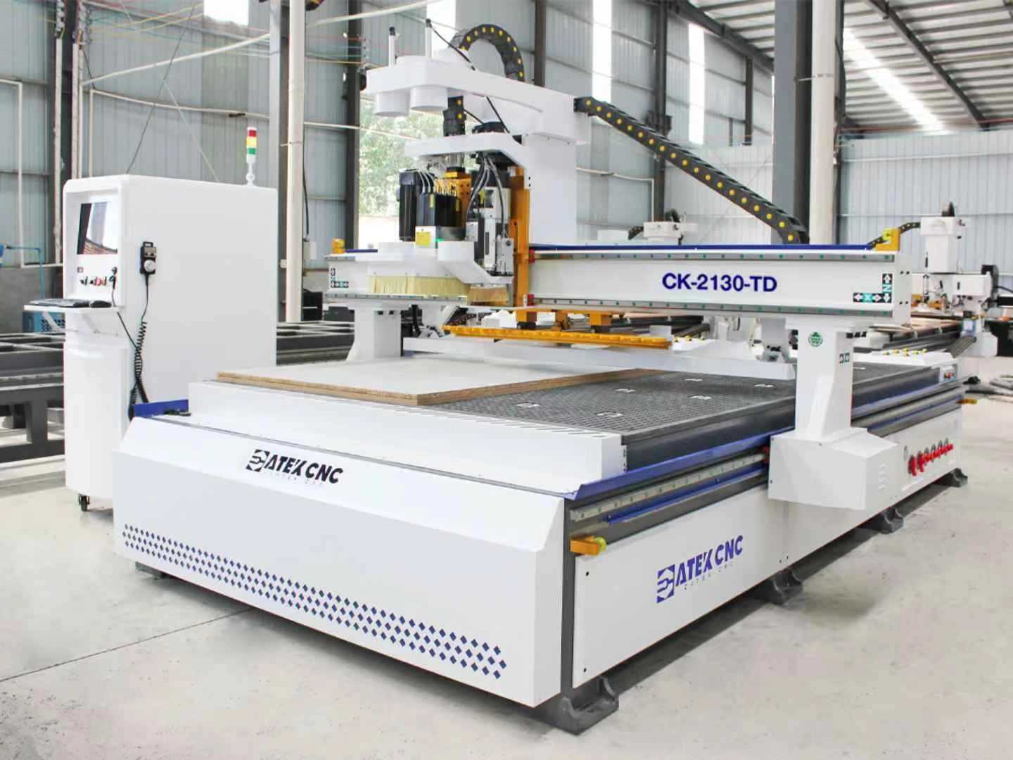 7*10ft linear ATC CNC router with 9+8 drilling unit 7*10ft linear ATC CNC router with 9+8 drilling unit