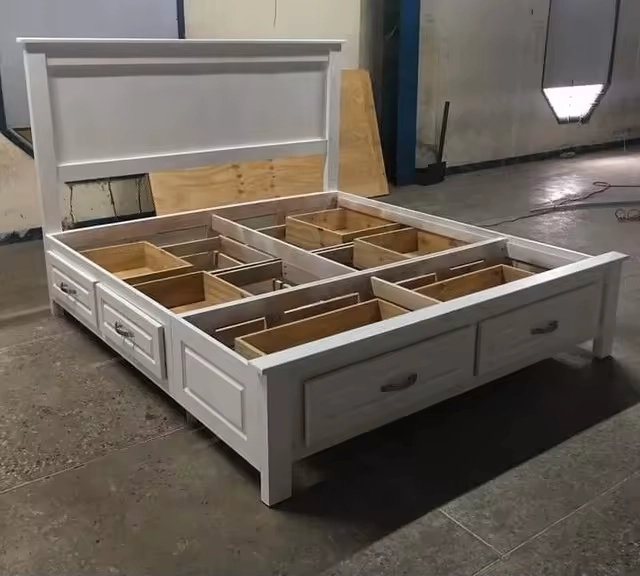 The Congo customers used CNC wood router machine to process bed