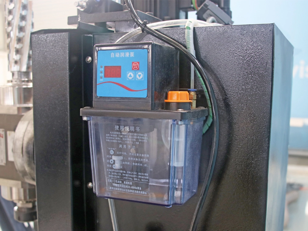 Electric timed lubrication system Electric timed lubrication system for 5-axis CNC wood lathe