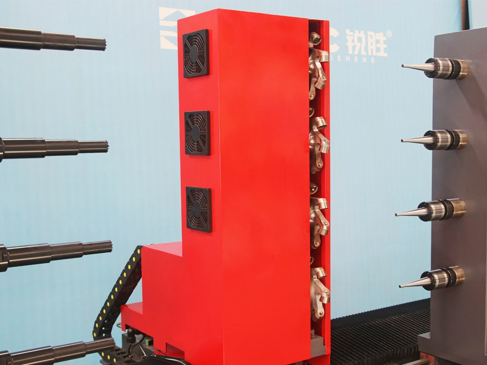 4-station with disc milling cutters 4-station with disc milling cutters for CNC copy lathe