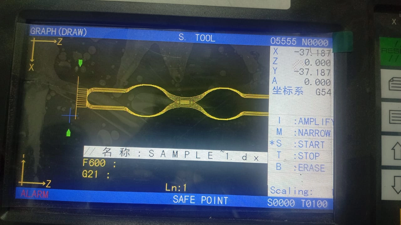 The Filipino customer conducting trial processing with a 4-in-1 CNC wood lathe