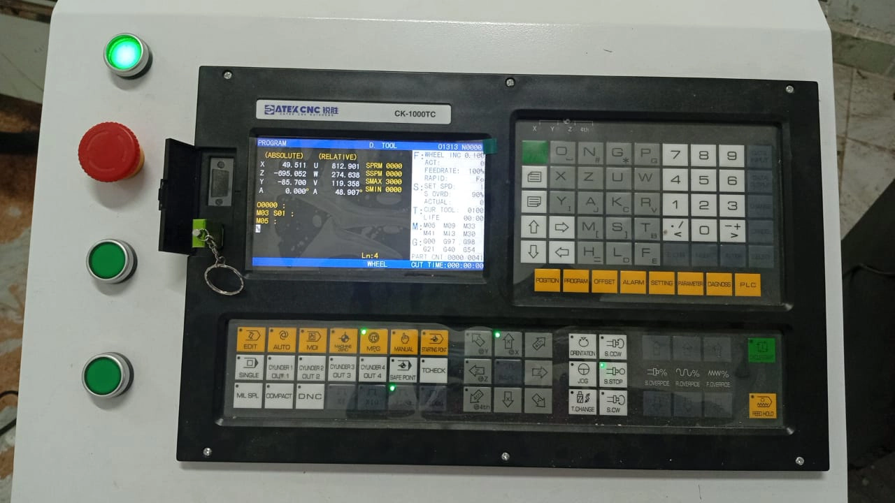The Filipino customer conducting trial processing with a 4-in-1 CNC wood lathe
