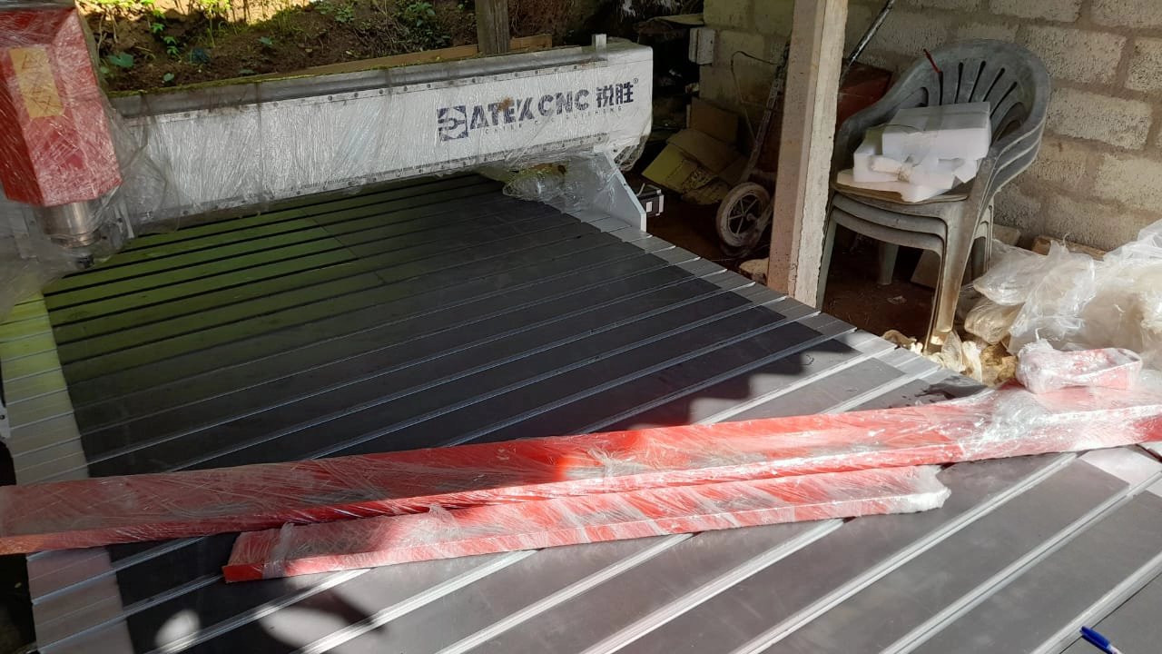 A CNC wood router a purchased by a Sri Lankan customer