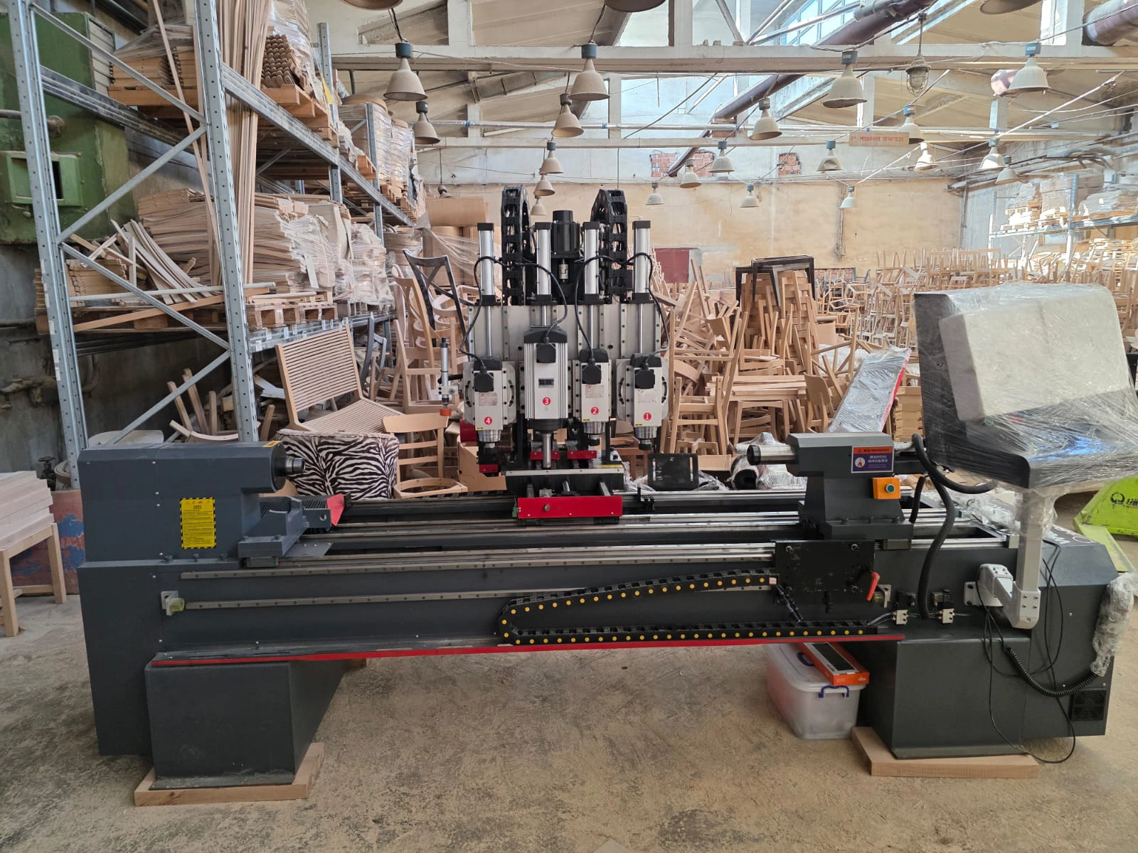The Bulgarian customer received a 7-in-1 CNC wood lathe