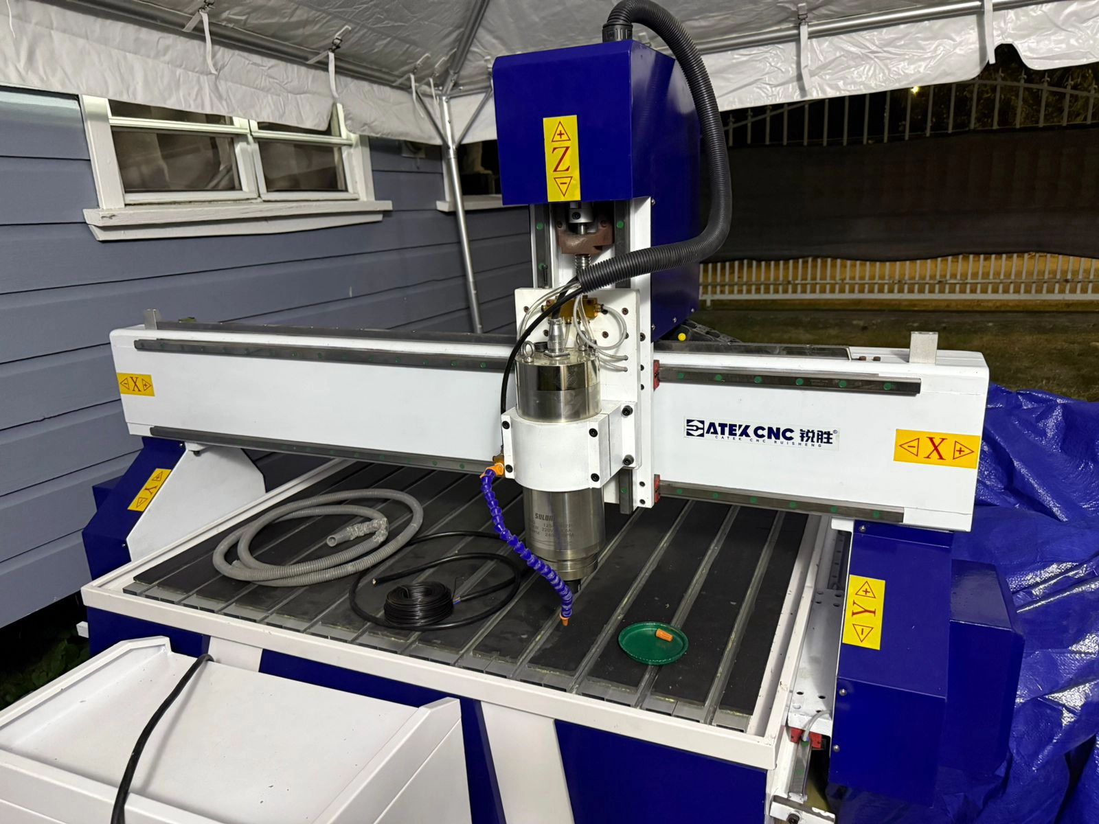 The CNC router machine with sink table purchased by customer in Antigua and Barbuda