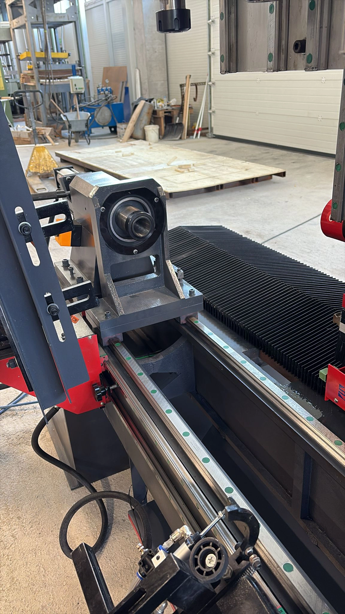 The 7-in-1CNC wood lathe purchased by a customer from Bosnia and Herzegovina