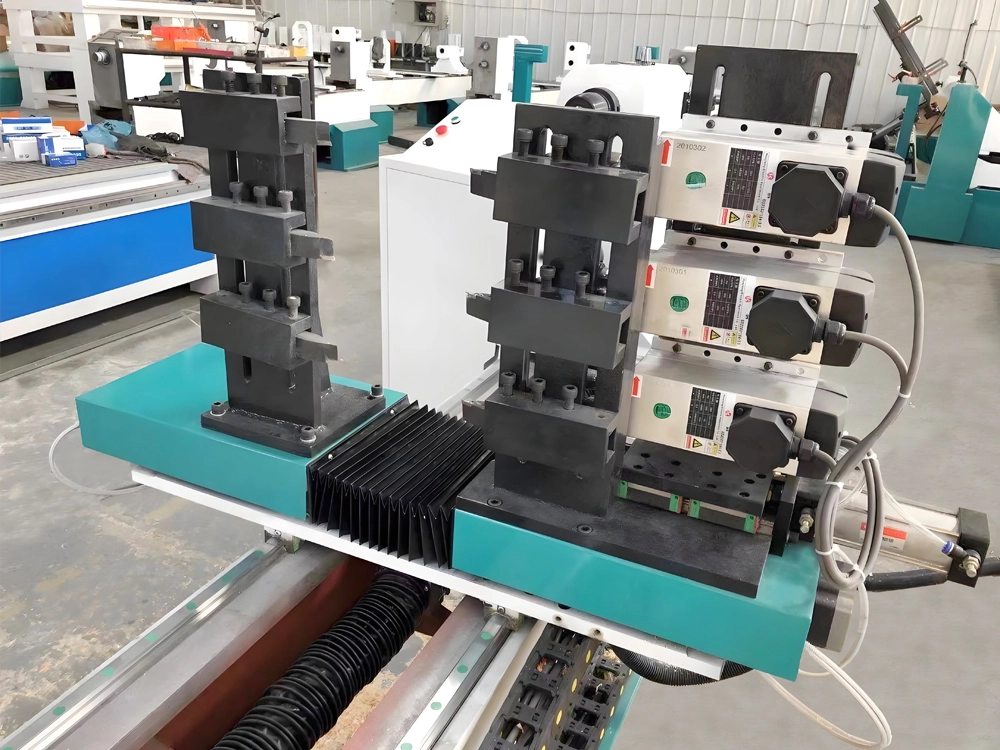 3-Station CNC Woodworking Lathe with Turning and Engraving 3-Station CNC Woodworking Lathe with Turning and Engraving