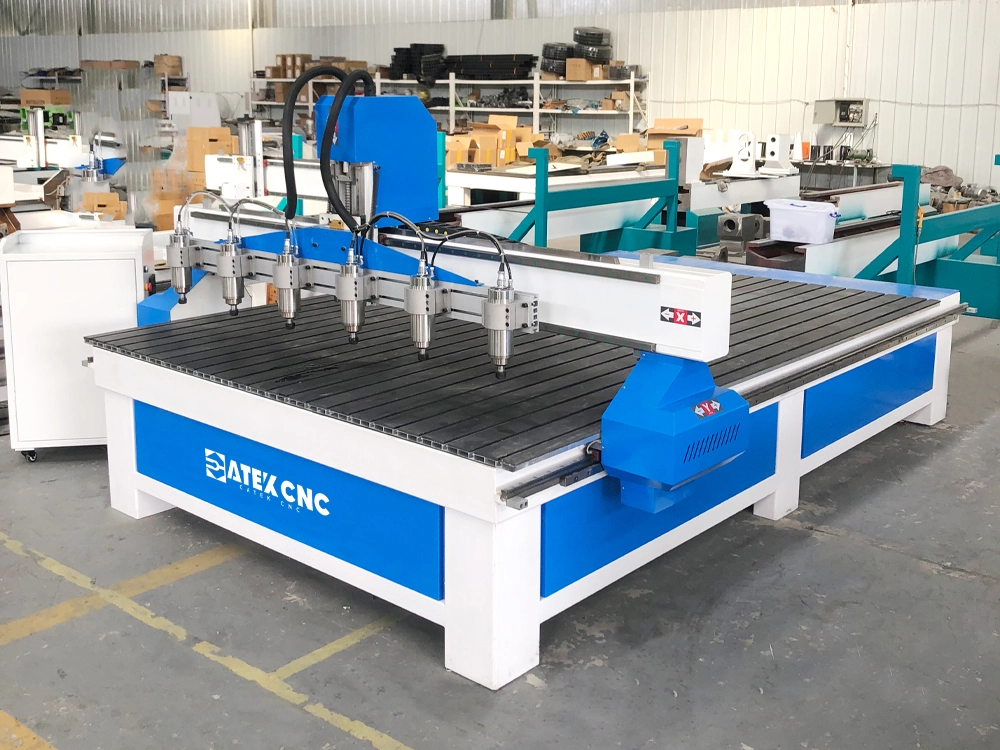 Multi-Head CNC Engraving Machine for Engraving of Multiple Wood Panels Multi-Head CNC Engraving Machine for Engraving of Multiple Wood Panels