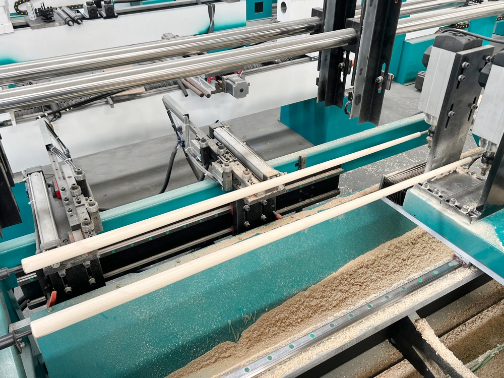 2-Station Pool Cue Milling Machine with Automatic Loading and Unloading 2-Station Pool Cue Milling Machine with Automatic Loading and Unloading