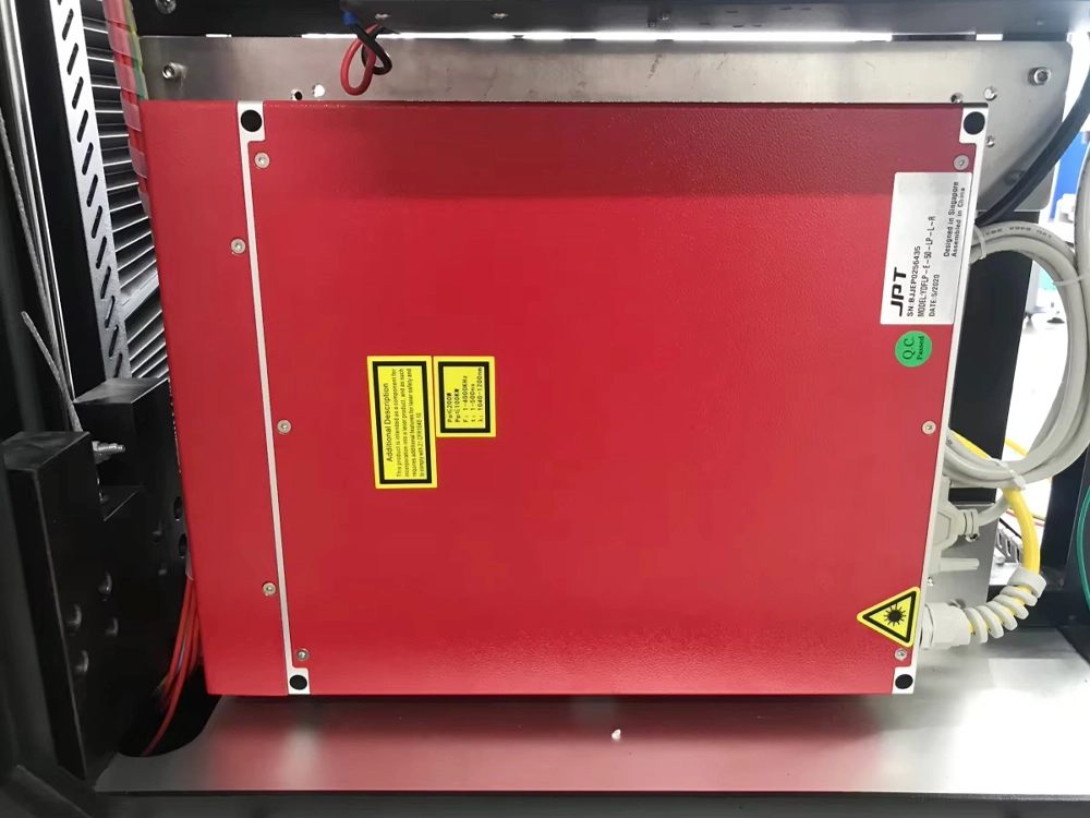 Split Fiber Laser Relief Engraving Machine with Autofocus Split Fiber Laser Relief Engraving Machine with Autofocus
