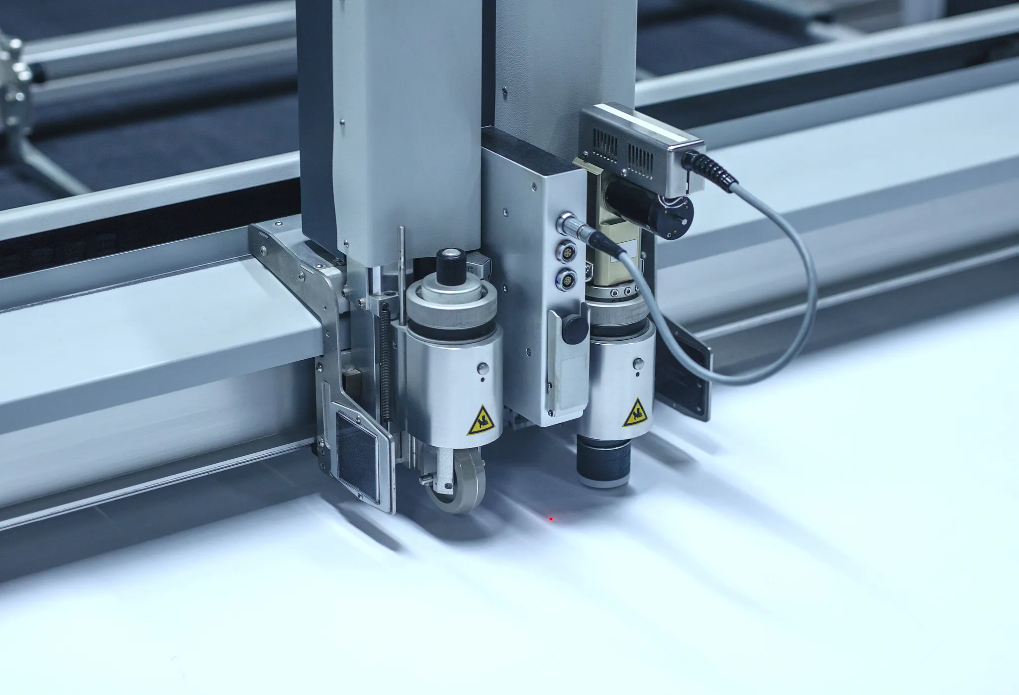 Oscillating Knife Cutting Machine