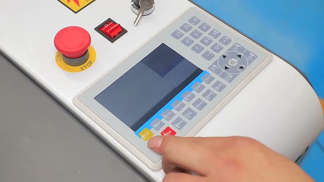 CO2 Laser Cutting Machine for Cutting Acrylic and Plastic CO2 Laser Cutting Machine for Cutting Acrylic and Plastic