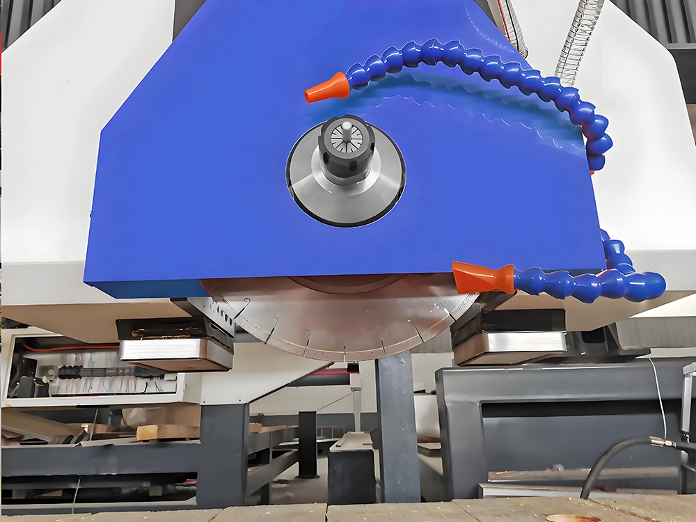 Five-Axis CNC Stone Bridge Saw for Cutting Marble and Granite Five-Axis CNC Stone Bridge Saw for Cutting Marble and Granite