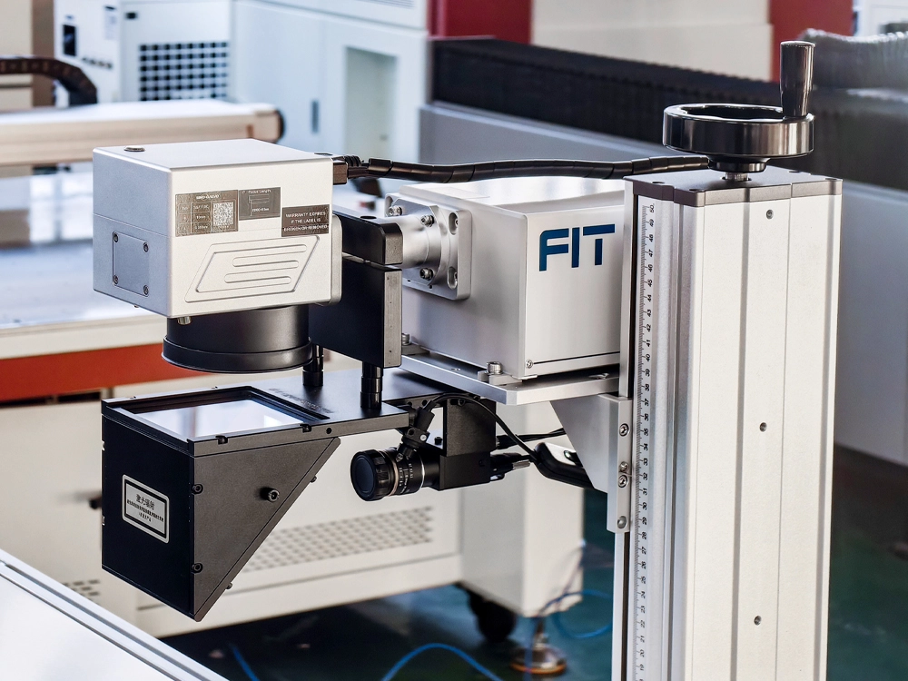 UV Laser Marking Machine with CCD Vision System and Conveyor Belt UV Laser Marking Machine with CCD Vision System and Conveyor Belt