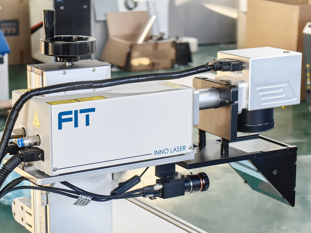 UV Laser Marking Machine with CCD Vision System and Conveyor Belt UV Laser Marking Machine with CCD Vision System and Conveyor Belt