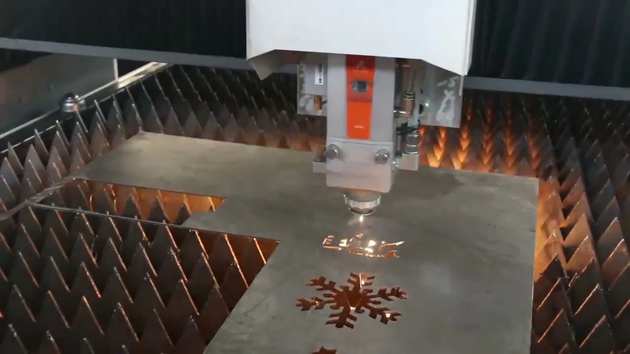 Fiber Laser Cutting Machine Cutting Stainless Steel Plate